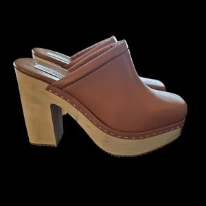 NWOB Steve Madden Alvara Cognac Leather Slip On Toe Block Heeled Clog Mule
